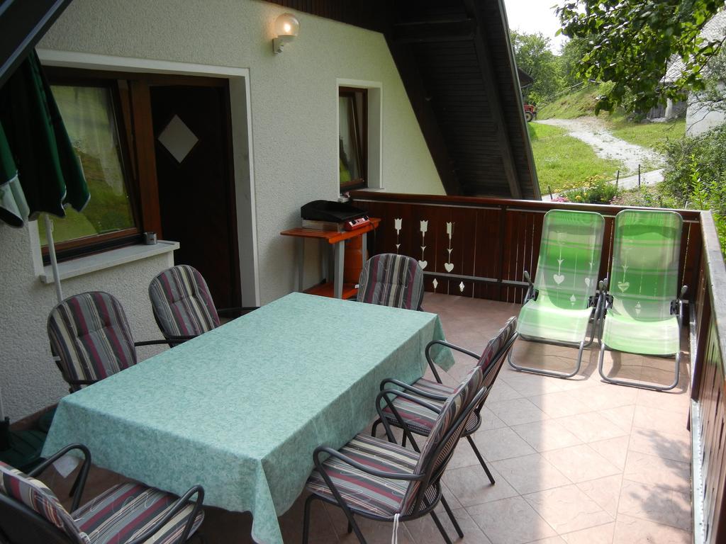 Guesthouse Tolc Spodnja Sorica Exteriér fotografie
